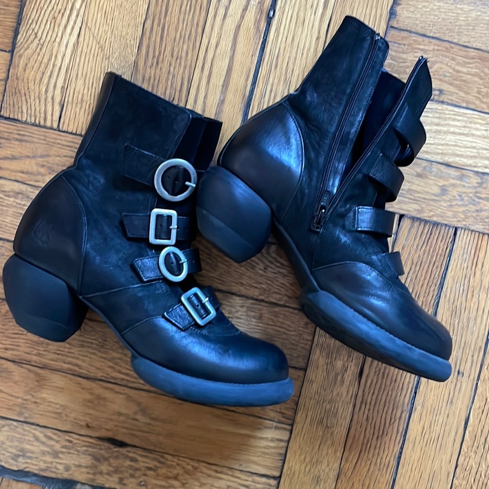John Fluevog Black Nigel boot
